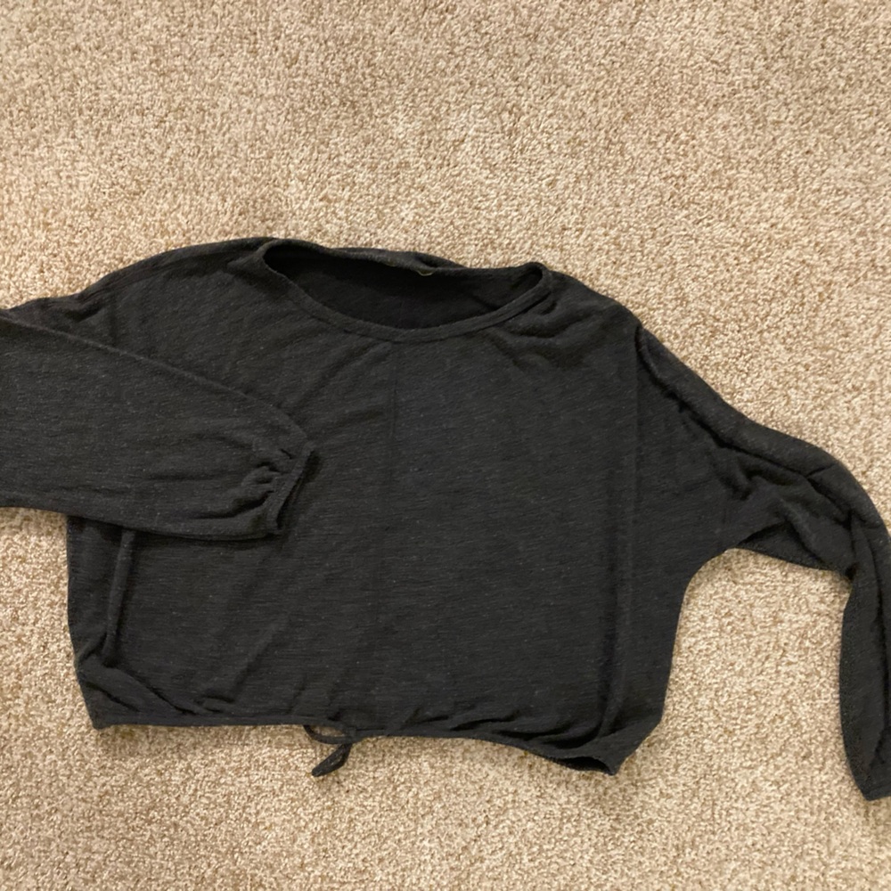 Spiritual Gangster. Boxy cropped long sleeve.